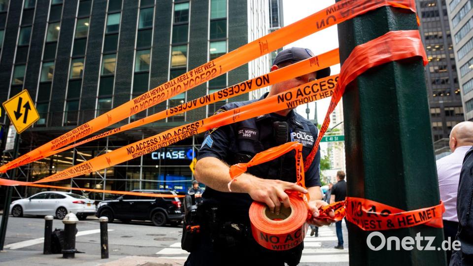 Einsturzgefahr bei Gebäuden in New York Bild: Angelina Katsanis/AP/dpa