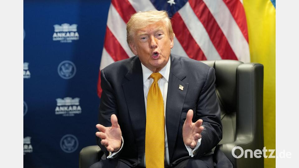 US-Präsident Donald Trump hat sich beim Nato-Gipfel in Ankara Spanien vorgeknöpft, dem er vorwarf, ein verlorener Fall und ein schrecklicher Nato-Partner zu sein. Bild: Alex Brandon/AP/dpa