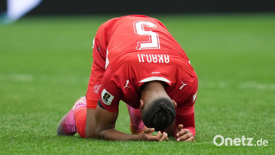 Scheiterte zum dritten Mal vom Punkt: Manuel Akanji. Bild: Abbie Parr/AP/dpa