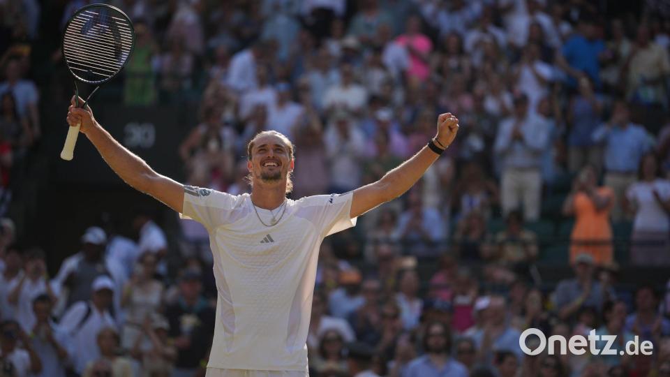 Große Freude bei Alexander Zverev über seinen erstmaligen Halbfinaleinzug in Wimbledon. Bild: Kin Cheung/AP/dpa