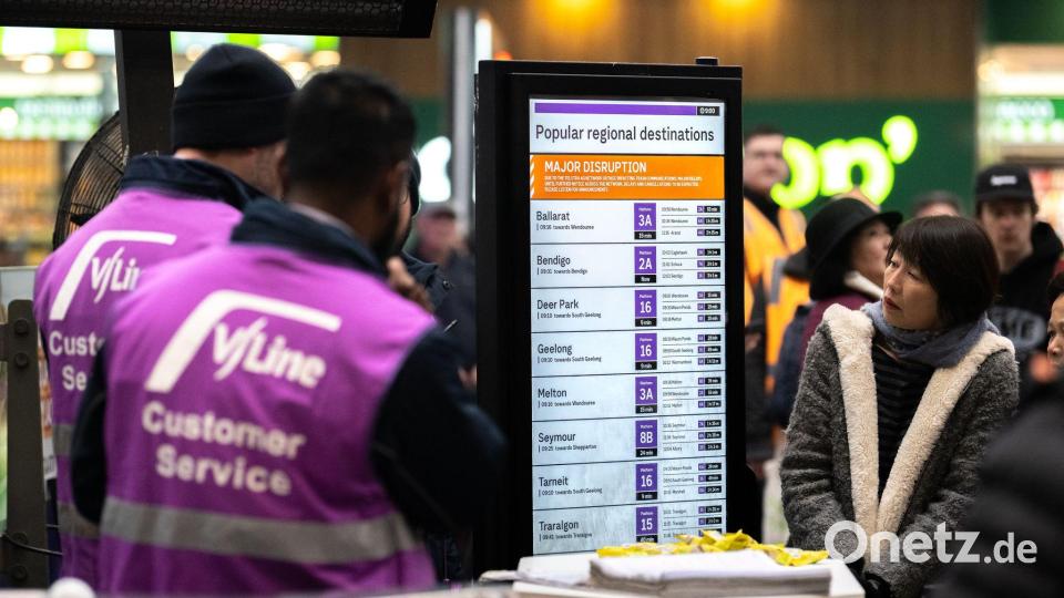 Auch der Bahnverkehr war betroffen. Bild: Jay Kogler/AAP/dpa