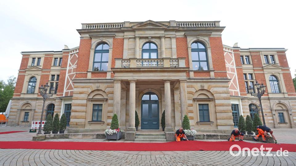 Die Gedenkveranstaltung soll im Festspielhaus stattfinden. (Archivbild) Bild: Karl-Josef Hildenbrand/dpa