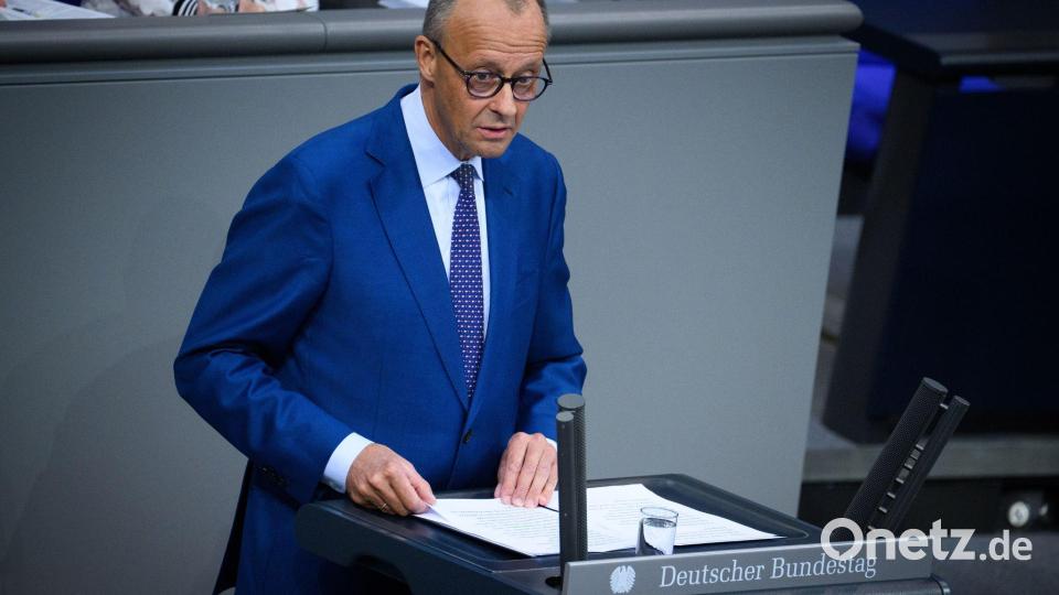 „Wir haben zudem am Rande des Nato-Treffens in Ankara mit der amerikanischen Regierung vereinbart, dass amerikanische Tomahawk-Raketen von uns erworben und in Deutschland stationiert werden“, sagte der Kanzler. Bild: Bernd von Jutrczenka/dpa
