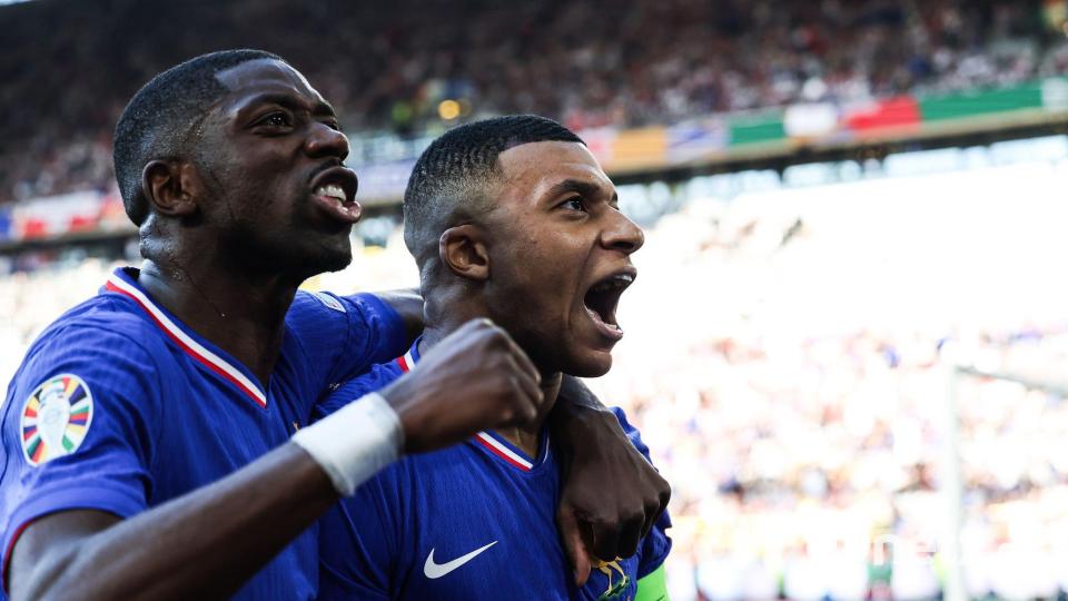 Jürgen Klopp ist bei beiden schon abgeblitzt: Ousmane Dembélé (links) und Kylian Mbappé. (Archivbild) Bild: Friso Gentsch/dpa