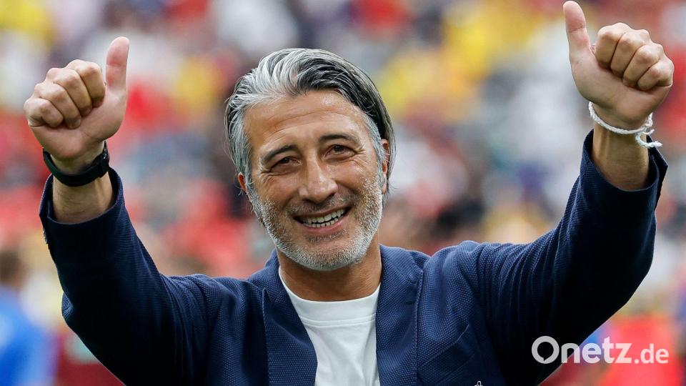 Trainer Murat Yakin ist auch für das Viertelfinalspiel gegen Argentinien optimistisch. Bild: Peter Klaunzer/KEYSTONE/dpa