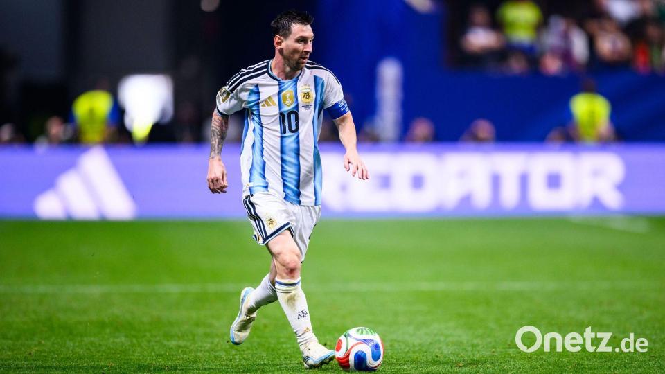 Auf dem Platz ist Messi der Schlüsselspieler für Argentinien. Bild: Tom Weller/dpa