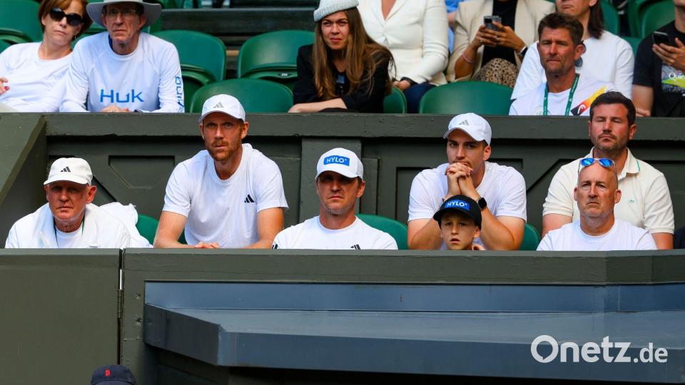 Die Box von Alexander Zverev: Ganz links sitzt der Vater. Bild: Frank Molter/dpa