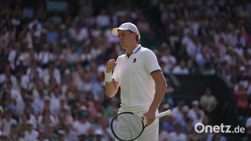 Jannik Sinner steht im Finale von Wimbledon. Bild: Brian Inganga/AP/dpa