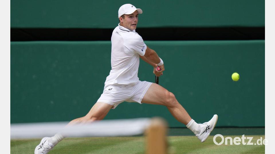 Kam auf Einladung der Veranstalter per Wildcard ins Turnier: Arthur Fery. Bild: Brian Inganga/AP/dpa