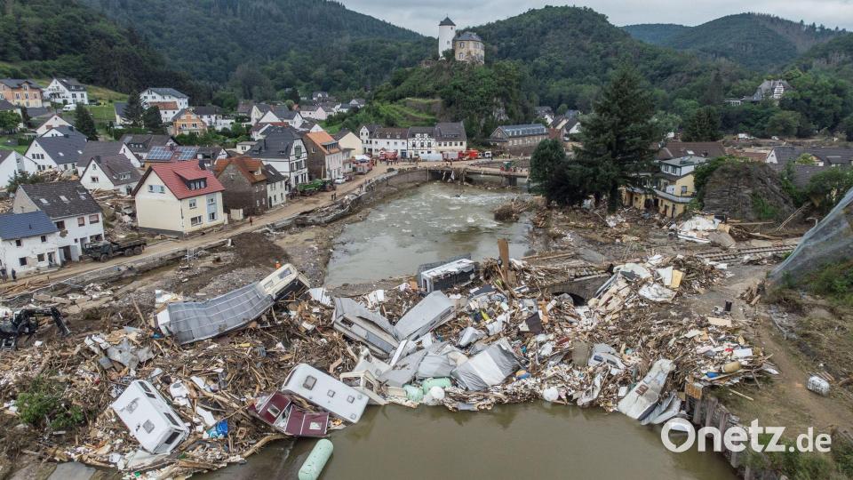 Die Flutkatastrophe hinterließ eine Schneise der Verwüstung. (Archivfoto) Bild: Boris Roessler/dpa