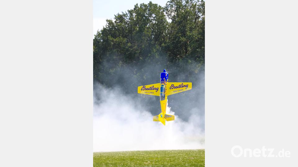 Spektakuläre Flugvorführungen mit allen Arten von Flugmodellen erwarten die Besucher am Flugplatz. Bild: Luftsportgruppe Amberg