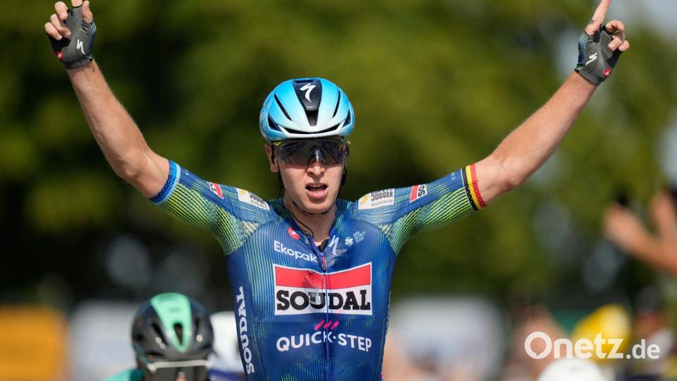 Tim Merlier hat die 8. Etappe der Tour de France im Sprint gewonnen. Bild: Mosa'ab Elshamy/AP/dpa