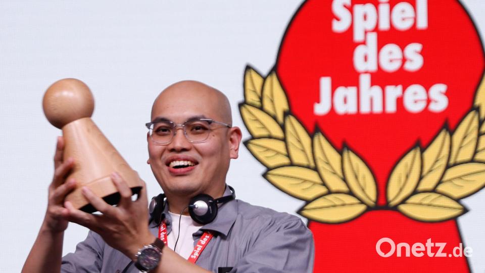 Die begehrte Auszeichnung „Spiel des Jahres“ geht 2026 an den indonesischen Spiele-Entwickler Martin Ang. Bild: Carsten Koall/dpa