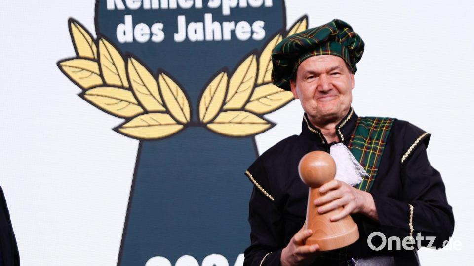 Spiele-Autor Reiner Knizia hat für „Rebirth“ die Auszeichnung in der Kategorie „Kennerspiel des Jahres“ gewonnen. Bild: Carsten Koall/dpa