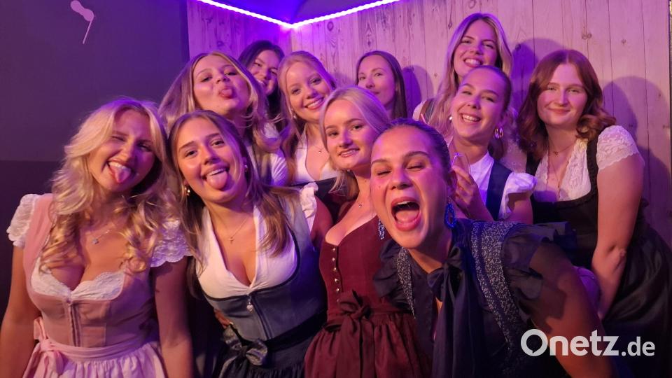 Das Feuerwehrfest in Rottendorf bot auch am zweiten Party-Abend den Anlass zu einer Riesen-Gaudi. Bild: Gabriela Amann