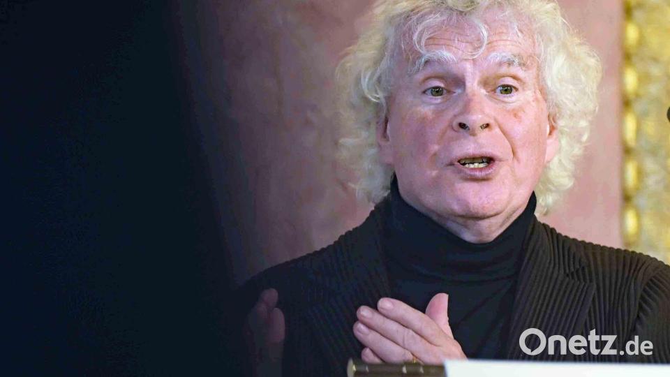 Dirigent Sir Simon Rattle gratuliert mit einem großen Konzertabend. (Archivbild) Bild: Malin Wunderlich/dpa
