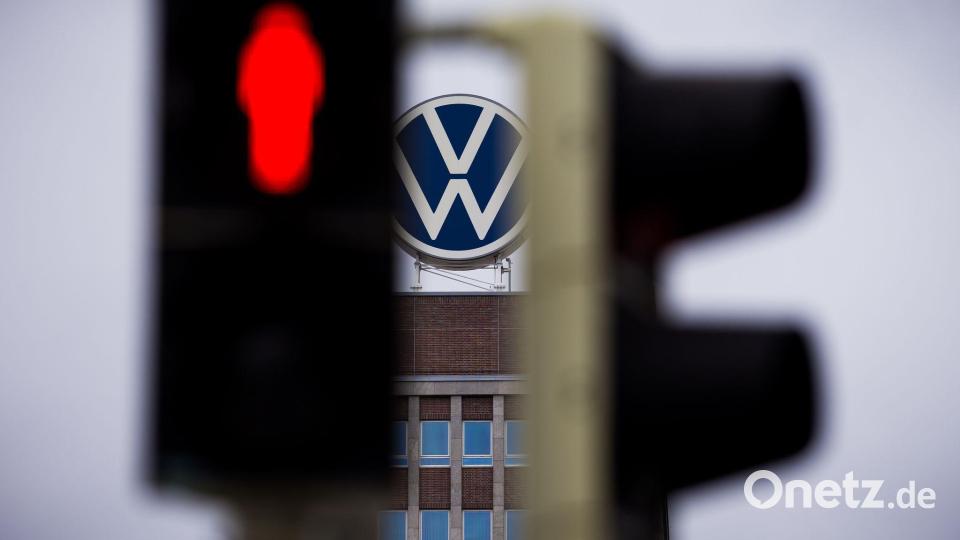 Weltweit verkaufte der Konzern aus Wolfsburg im zweiten Quartal 2,08 Millionen Autos. (Archivbild) Bild: Moritz Frankenberg/dpa