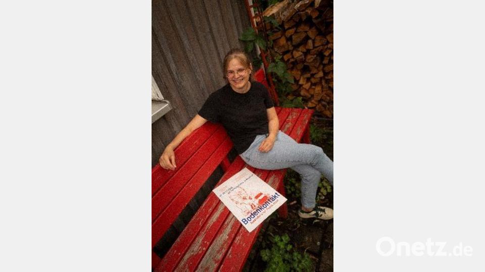 Ausstellung „Bodenkontakt“ von Regina Ernst im Kaffee Kollektiv. Bild: Philipp Koller
