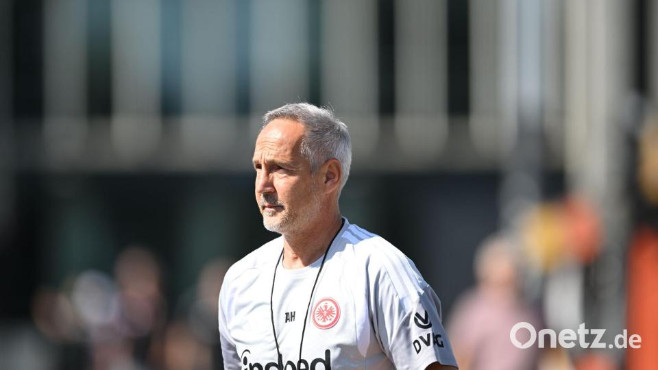 Eintracht-Trainer Adi Hütter hat die Kapitänsfrage offen gelassen. Bild: Florian Wiegand/dpa