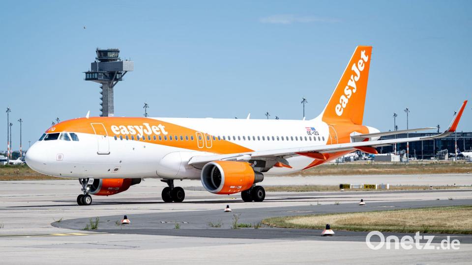 Easyjet bietet noch viele Direktflüge ab Berlin an. Bild: Fabian Sommer/dpa