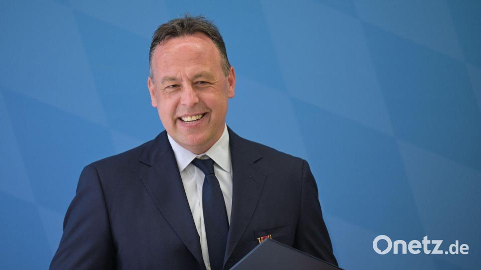 Marco Sturm wurde in München geehrt. Bild: Malin Wunderlich/dpa