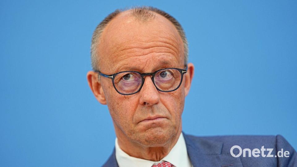 Es gibt nur wenige nachdenkliche Momente. Bild: Michael Kappeler/dpa