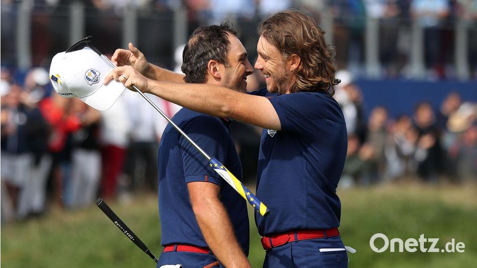 Tommy Fleetwood (r) und Francesco Molinari beim Ryder Cup 2018 in Paris. (Archivbild) Bild: David Davies/PA Wire/dpa