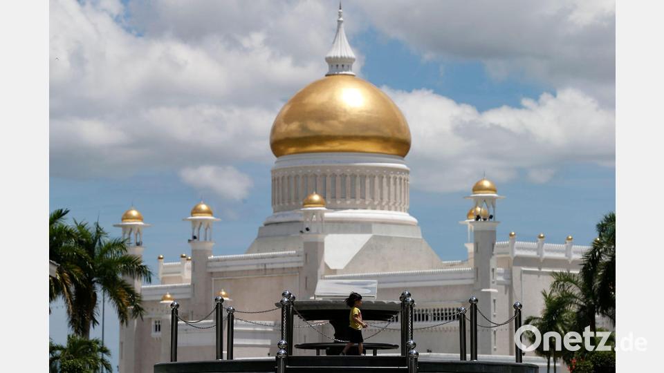 Brunei auf der Insel Borneo ist wegen reicher Öl- und Gasvorkommen steinreich. (Archivbild) Bild: Vincent Thian/AP/dpa