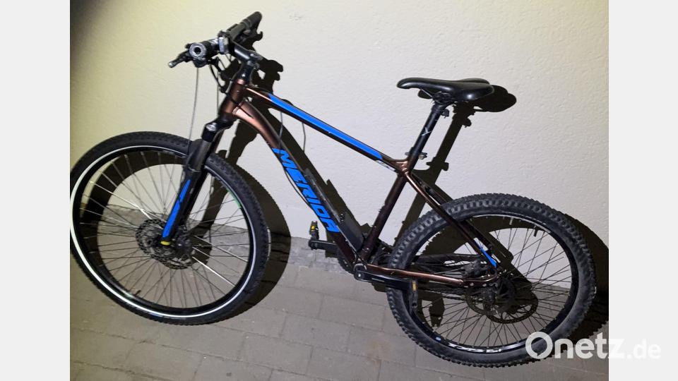 Bei einer Kontrolle in Schwandorf wurde dieses Fahrrad sichergestellt. Die Herkunft ist unklar. Bild: PI Schwandorf/PHM Fischer