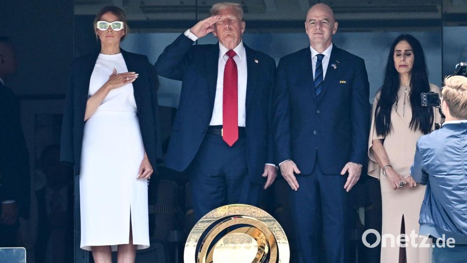 Bei der US-Hymne wird Trump von vielen Fans regelmäßig ausgebuht. (Archivfoto) Bild: Sven Hoppe/dpa