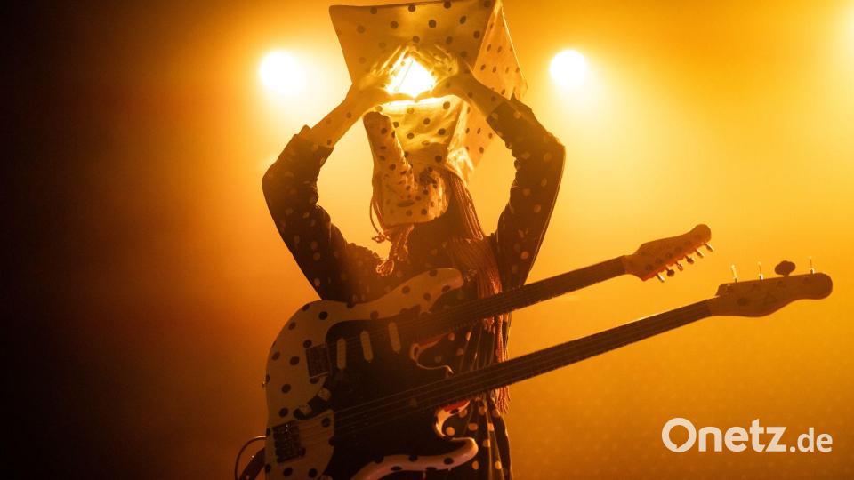 Das Rock-Duo Angine de Poitrine tritt im Mod Club in Toronto auf. Bild: Arlyn McAdorey/The Canadian Press/AP/dpa