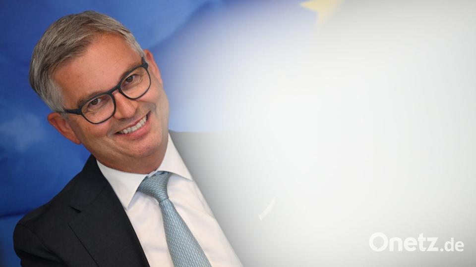 Für EU-Migrationskommissar Magnus Brunner ist der Zeitpunkt für ein Ende der Grenzkontrollen innerhalb der EU gekommen. Bild: Michael Brandt/dpa-ENR-Pool /dpa