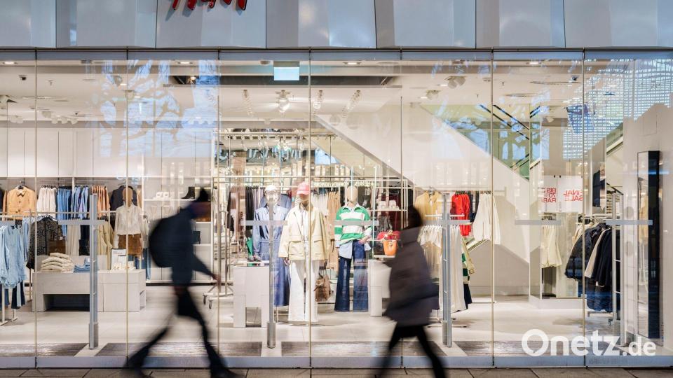Die Modekette wird, neben Anbietern wie Zara und C&amp;A, von vielen Kunden in Deutschland bevorzugt angesteuert. (Archivbild) Bild: Andreas Arnold/dpa