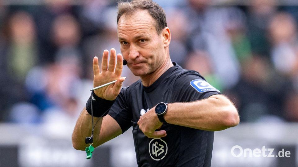 Bastian Dankert ist beim WM-Finale als Video-Assistent im Einsatz. (Archivbild) Bild: David Inderlied/dpa