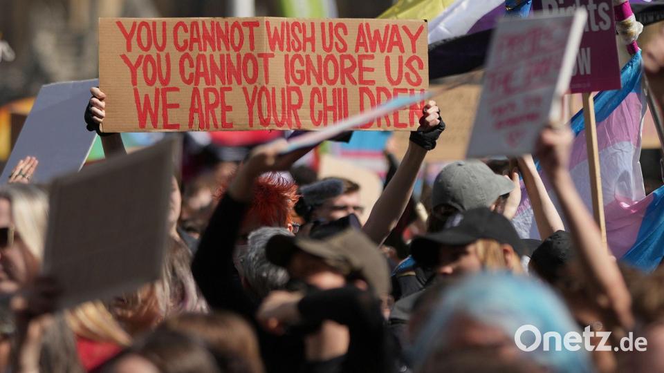 In Großbritannien kam es nach dem Urteil des obersten Gerichts zu Protesten. (Archivbild) Bild: Alastair Grant/AP/dpa