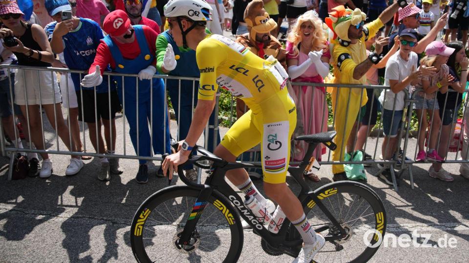Pogacar bei der 15. Etappe. Bild: Mosa'ab Elshamy/AP/dpa