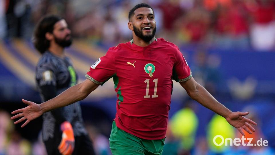 Neuzugang Saibari schaute schon vor dem Trainingsstart der Säbener Straße vorbei. (Archivbild) Bild: Frank Franklin II/AP/dpa