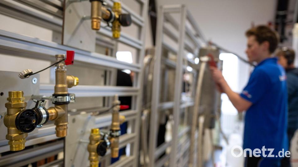 Das Handwerk steuert auf das vierte Jahr in Folge mit steigenden Neuvertragszahlen bei der Ausbildung zu. Archivbild: Monika Skolimowska/dpa