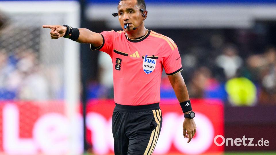 Die Durchsage Bartons ist einer der Kult-Momente der WM. (Archivfoto) Bild: Tom Weller/dpa