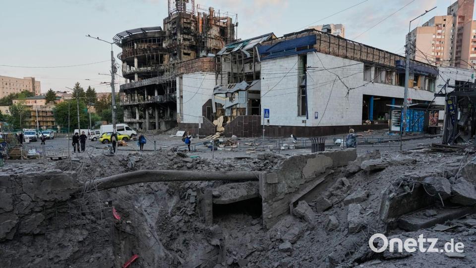 Bei den neuen russischen Angriffen auf Kiew gab nach Angaben der ukrainischen Behörden erneut auch Opfer unter Zivilisten. Bild: Efrem Lukatsky/AP/dpa