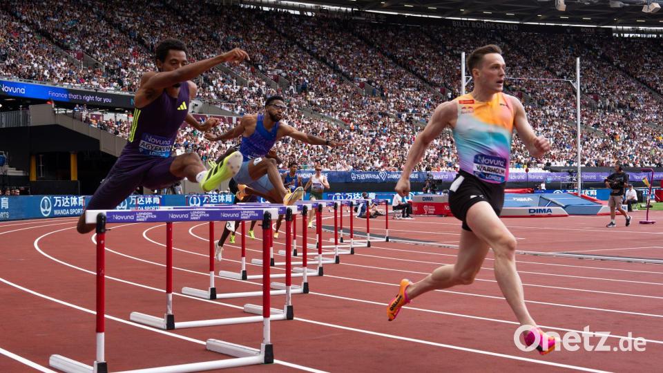 Emil Agyekum (l) und der Norweger Karsten Warholm beim 400-Meter-Hürdenrennen in London. Bild: Ali Habib/ZUMA Press Wire/dpa