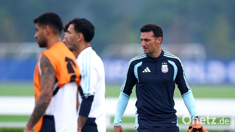 Lionel Scaloni beim Training der Argentinier. Bild: Bradley Collyer/PA Wire/dpa