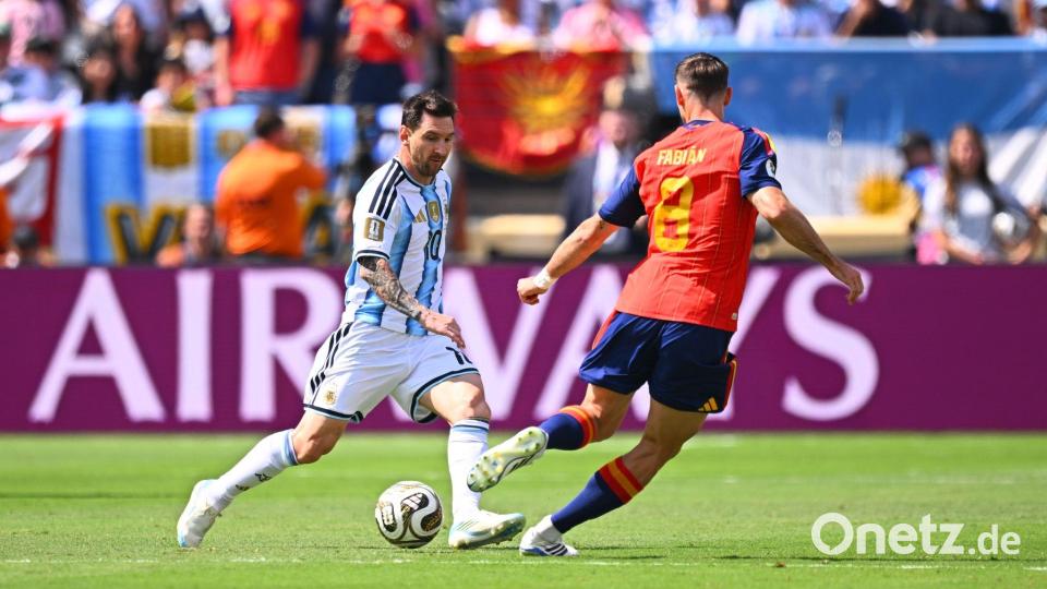 Messi blieb in seinem dritten WM-Finale zunächst unauffällig. Bild: Tom Weller/dpa