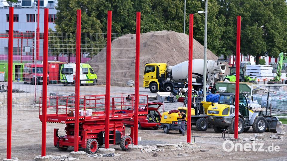 Es wird viel gebaut an der Säbener Straße. Bild: Sven Hoppe/dpa