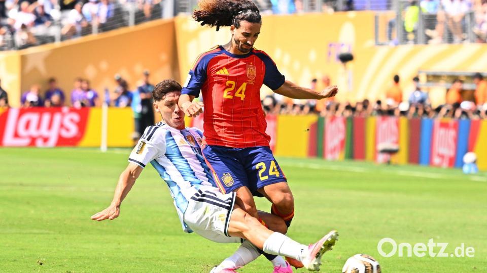 Argentinien kam über robuste Zweikämpfe ins Spiel. Bild: Tom Weller/dpa