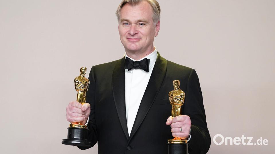 Christopher Nolan bei der Oscarverleihung 2024, bei der er die Preise für die beste Regie und den besten Film für „Oppenheimer“ holte. (Archivbild) Bild: Jordan Strauss/Invision via AP/dpa