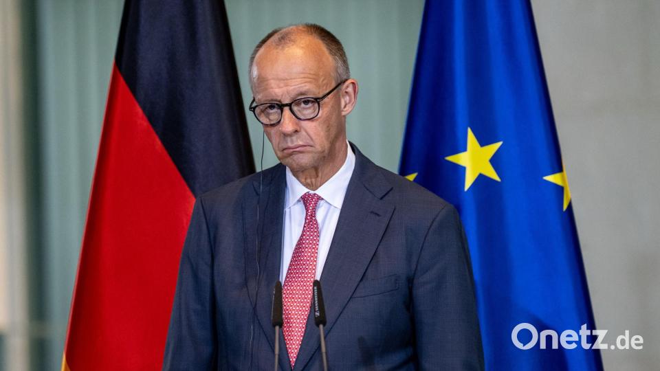 CDU-Chef Merz bindet die Fraktion bei der Spahn-Nachfolge eng ein. Bild: Fabian Sommer/dpa