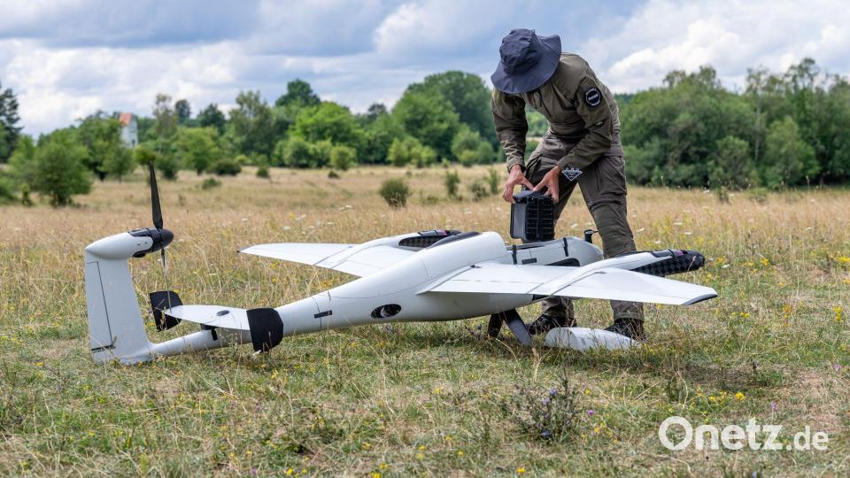 Das Drohnensystem Reliant soll Streitkräften die Aufklärung im Konfliktfall mit geringem Aufwand ermöglichen. Bild: Armin Weigel/dpa