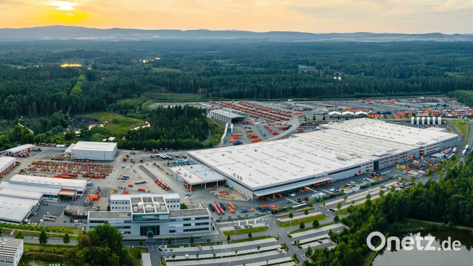 Walzenhersteller Hamm profitiert am Standort in Tirschenreuth direkt von dem Förderbescheid. Die weitere Entwicklung von Automatisierung und Autonomisierung bei Walzen wird damit vorangetrieben. Bild: Hamm AG