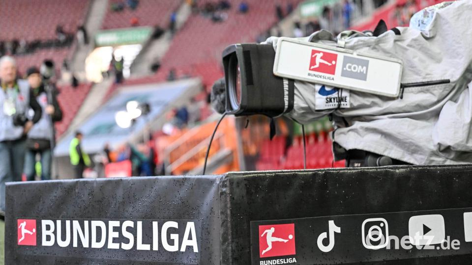 Die TV-Vermarktung ist für die Bundesliga ein wichtiges Thema. (Archivbild) Bild: Harry Langer/dpa